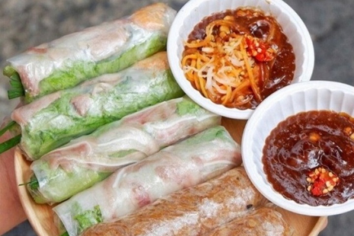 Thứ bán đầy trên phố ở Việt Nam lọt top 30 món ăn ngon nhất thế giới, 8.000 đồng là có thể mua