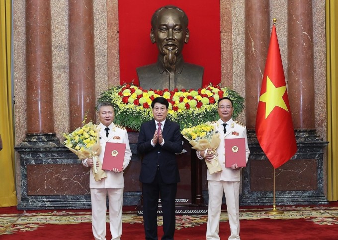 Hai Thứ trưởng Công an được thăng cấp bậc hàm từ trung tướng lên thượng tướng. Ảnh: TTXVN