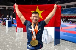  " Quỷ lùn "  Hồng Sơn lập hattrick vô địch Jiu-Jitsu, Việt Nam số 1 Đông Nam Á với 84 HCV