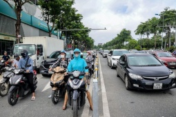 Cấm xe máy chạy xăng vào Vành đai 1: Hà Nội phải giải quyết ngay các vấn đề này