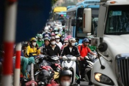 Danh sách thành viên tổ liên ngành tham mưu việc cấm xe máy xăng vào Vành đai 1