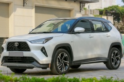 Giá xe Toyota Yaris Cross tháng 7/2025, niêm yết và lăn bánh