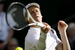 Nóng nhất thể thao trưa 14/7: Sinner suýt bị trúng vật thể lạ ở chung kết Wimbledon