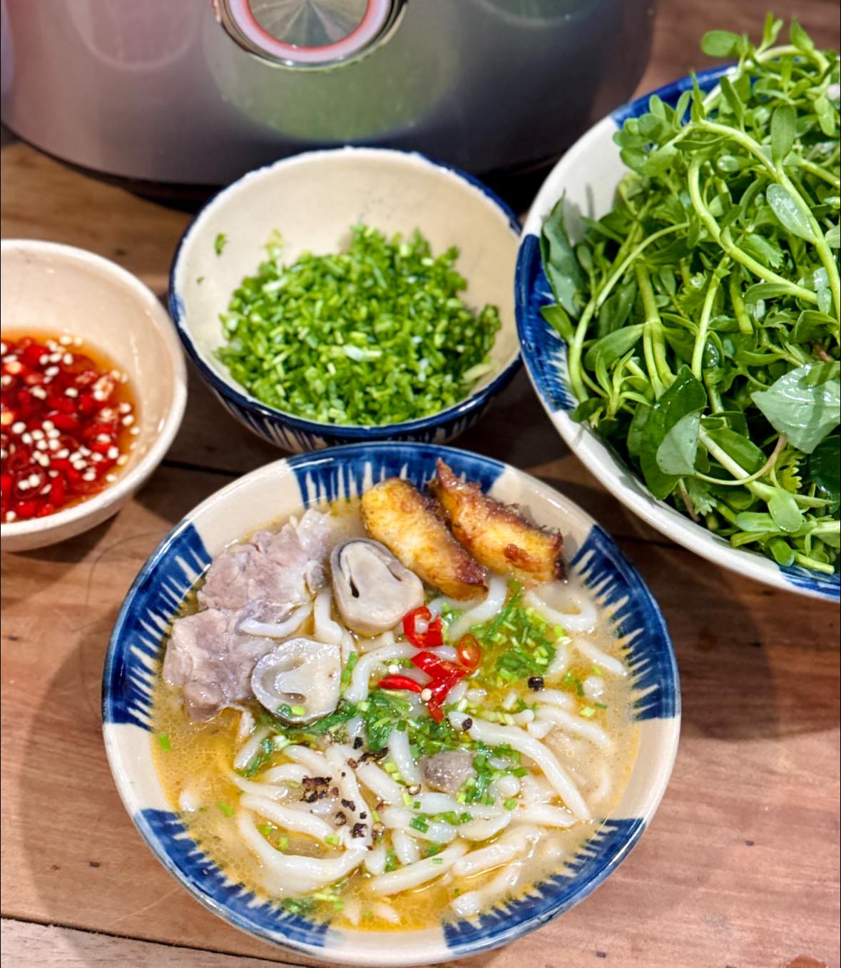 Tự vào bếp nấu bát canh có tên gọi đặc biệt, là món quà tuổi thơ của nhiều người - 1