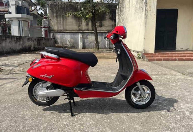 Mẫu xe máy điện PEGA Aura.