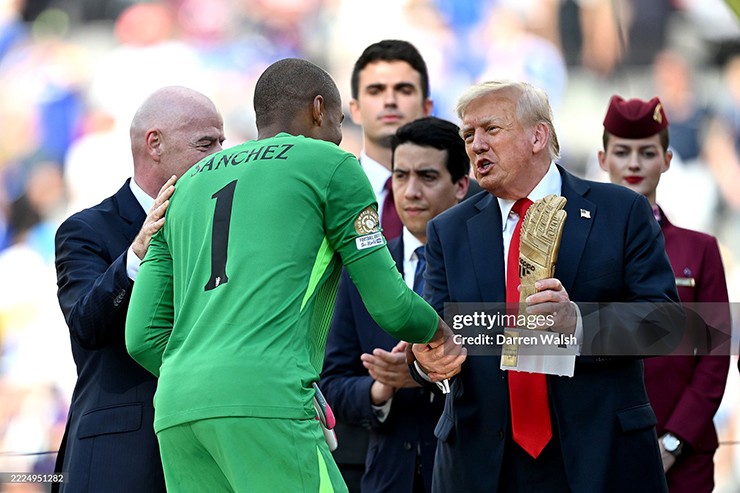Thủ môn Sanchez 4 lần cứu thua thần sầu, Chelsea lên đỉnh Club World Cup - 3