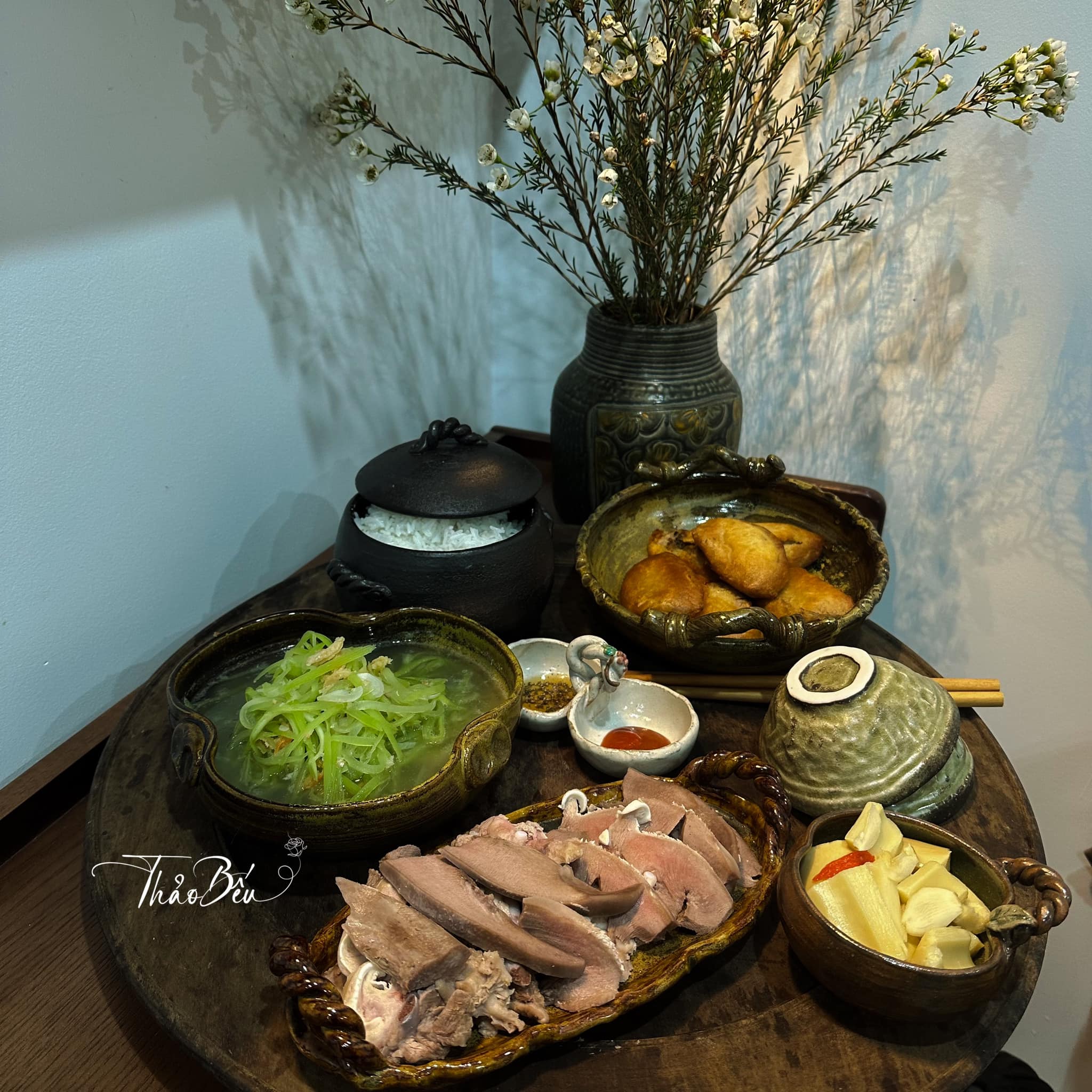 Tôm khô nấu bầu - Lưỡi lợn luộc - Khoai môn kẹp thịt - Măng trúc muối