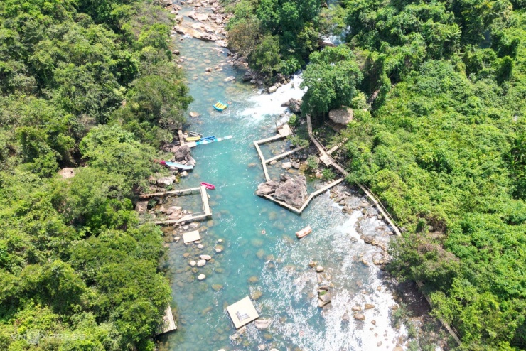Suối xanh như ngọc trong lòng di sản Phong Nha - Kẻ Bàng - 9