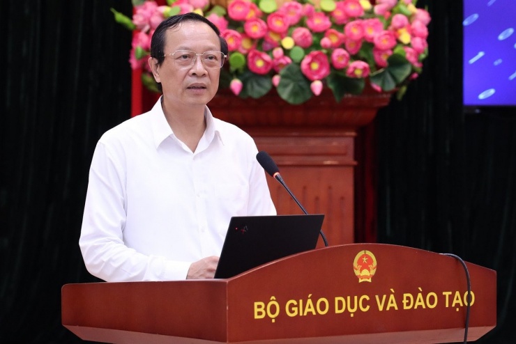 Thứ trưởng Bộ GD&amp;ĐT Phạm Ngọc Thưởng.