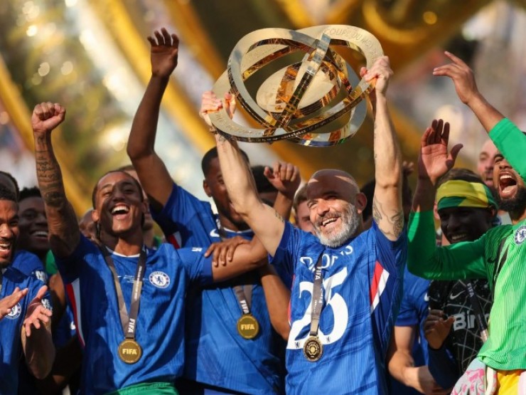 Tranh cãi Chelsea vô địch thế giới, đủ binh hùng tướng mạnh để lên ngôi Ngoại hạng Anh?