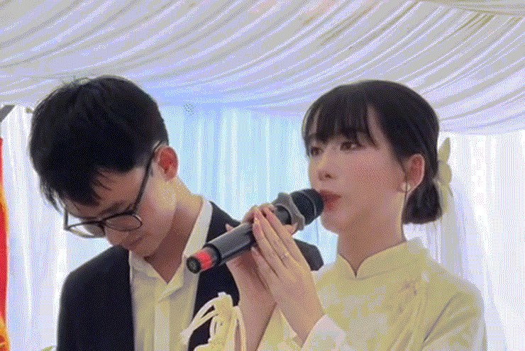 Cô dâu Đà Nẵng nghẹn ngào tri ân cha mẹ khiến quan viên hai họ xúc động