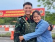 Vượt 1.600 km, bắt bốn chặng xe ra Hà Nội thăm con tập diễu binh