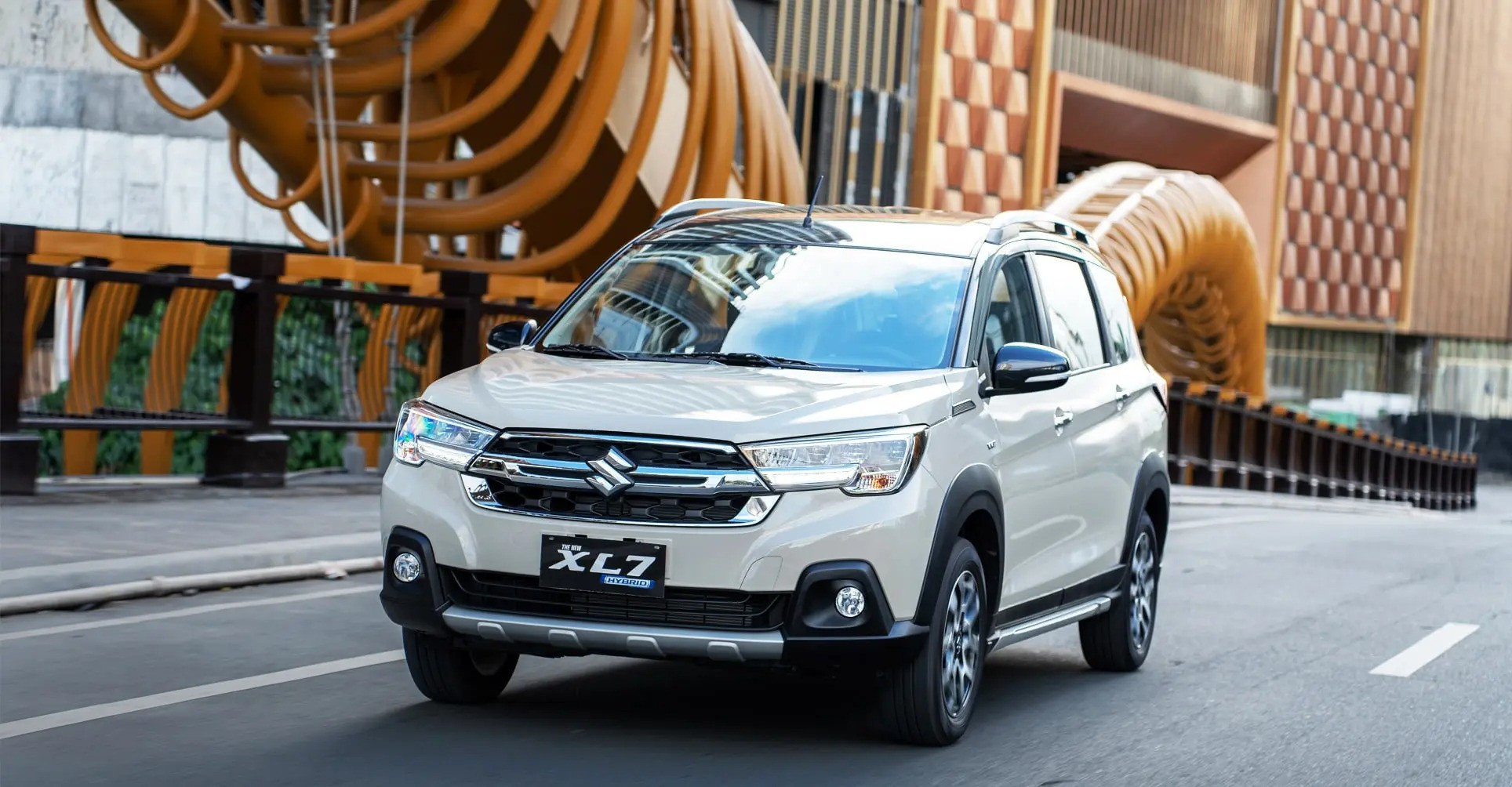 Suzuki XL7 hybrid có mức tiêu thụ nhiên liệu ấn tượng