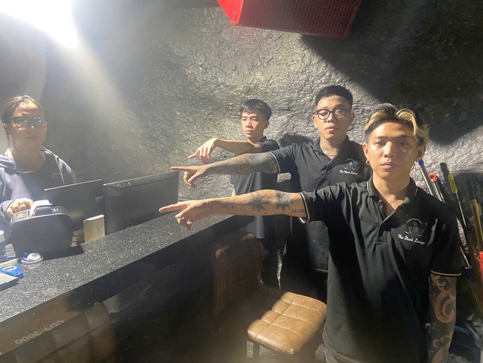Bên trong vũ trường thu lợi trăm tỉ vừa bị Công an TP HCM triệt phá - 12