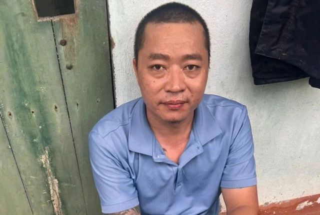 Lê Văn Dũng tại cơ quan công an. Ảnh: Công an phường Thành Nam.