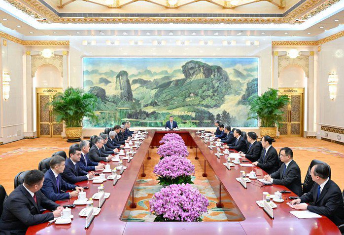 Chủ tịch Tập Cận Bình tiếp bộ trưởng ngoại giao các nước thành viên SCO... Ảnh: Tân Hoa Xã