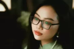 Phương Mỹ Chi sống trong mặc cảm và nỗi ám ảnh ngoại hình