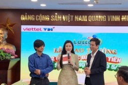 Người trúng Vietlott nhận giải tiền tỷ không đeo mặt nạ: Lúc đầu tôi không tin