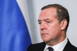 Ông Medvedev bình luận về  ' tối hậu thư '  của ông Trump gửi Nga