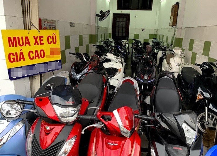 Giá xe máy cũ giảm sâu khi có thông tin Hà Nội được yêu cầu lên lộ trình dừng lưu thông xe máy xăng.