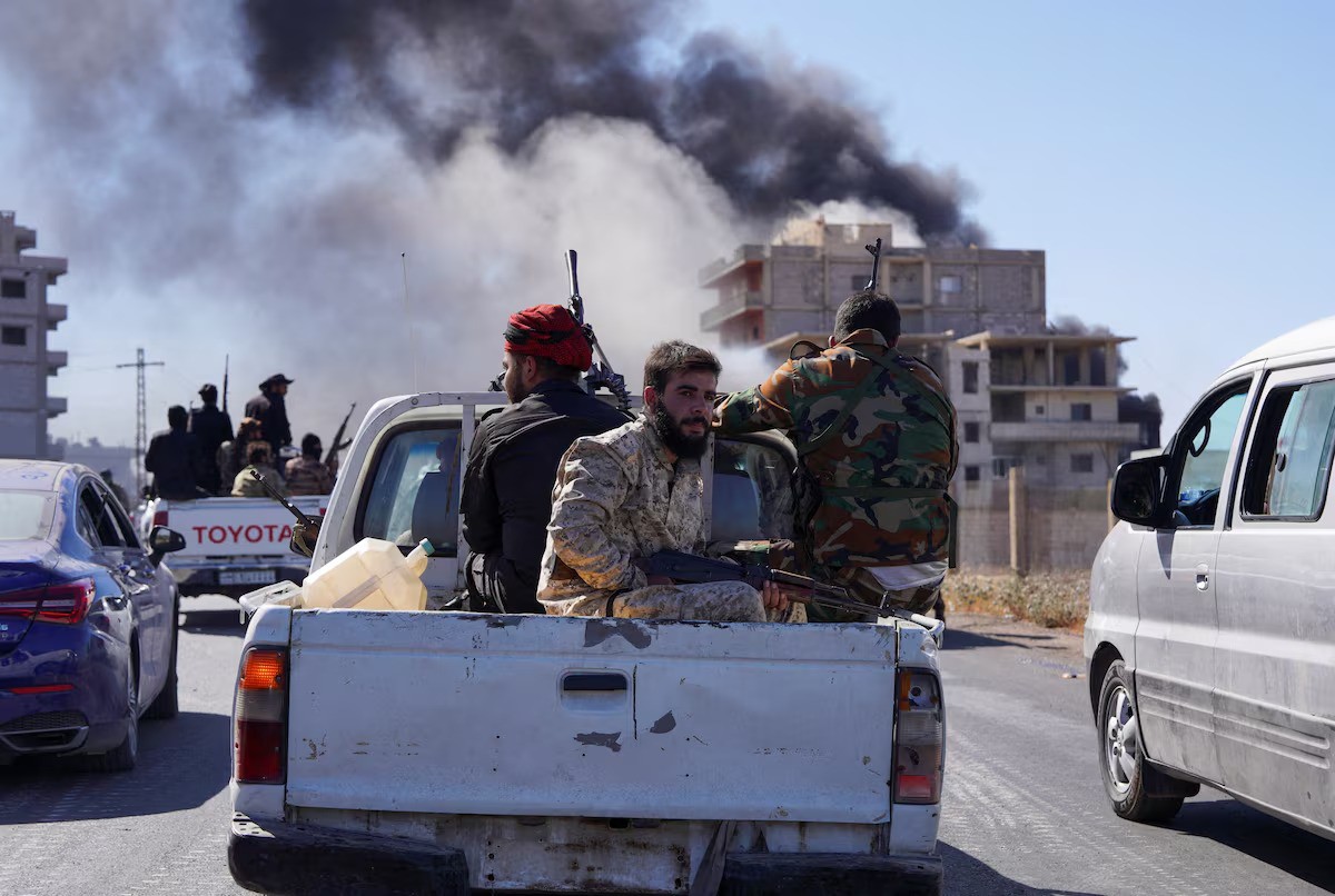 Quân đội Syria tiến về phía thành phố Sweida, nơi có nhiều người Druze&nbsp;sinh sống (ảnh: Reuters)