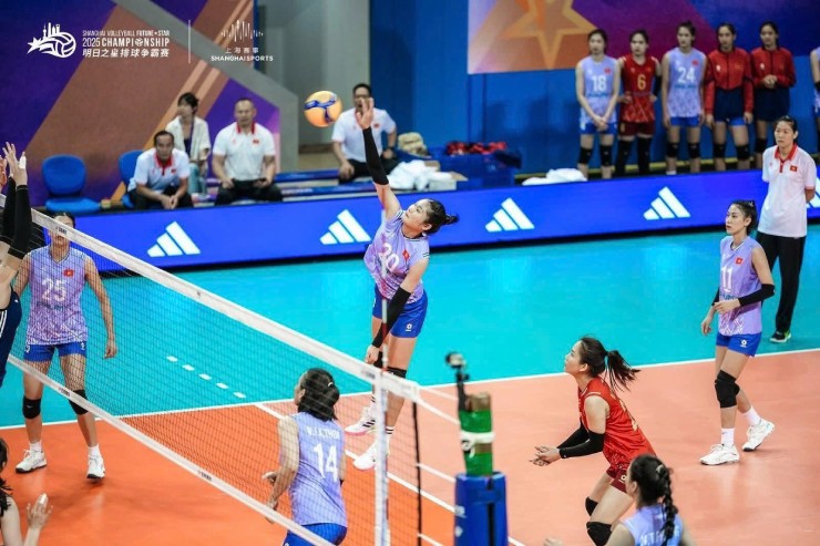 ĐT bóng chuyền nữ Việt Nam vượt qua&nbsp;U21 Sesi Vôlei Bauru sau 4 set