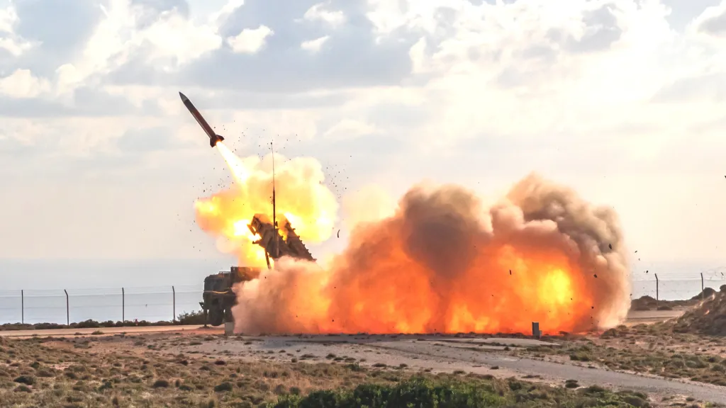 Tên lửa phòng không Patriot là khí tài phòng thủ chủ lực của Ukraine trong xung đột với Nga. Ảnh: The War Zone.
