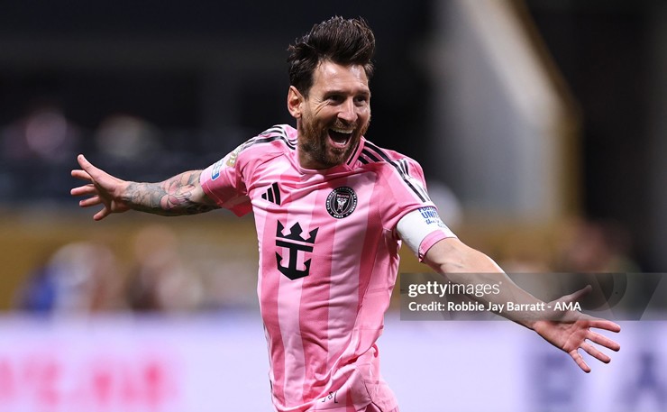 Messi ghi siêu phẩm định đoạt trận đấu