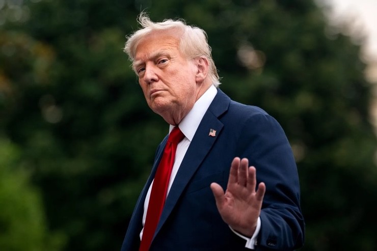 Tổng thống Mỹ Donald Trump hôm 14/7 thông báo sẽ gửi thêm 17 tổ hợp phòng không Patriot cho Ukraine. Ảnh: Bloomberg.