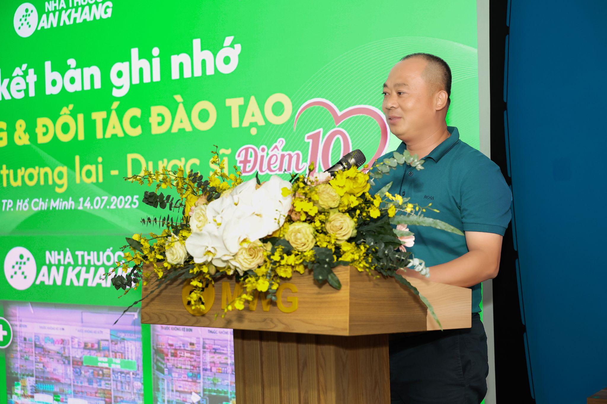An Khang tin rằng sự phối hợp giữa triết lý giáo dục của Nhà trường và văn hóa hành nghề của doanh nghiệp sẽ góp phần hình thành một thế hệ Dược sĩ không chỉ giỏi nghề, mà còn có đạo đức, bản lĩnh và tinh thần cống hiến vì cộng đồng
