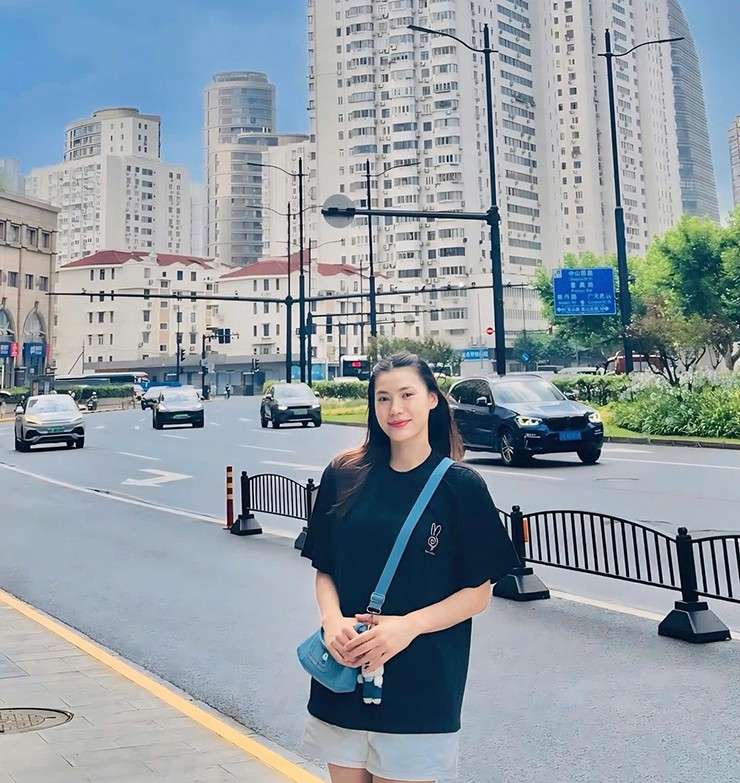 Chuyền hai Yến Nhi