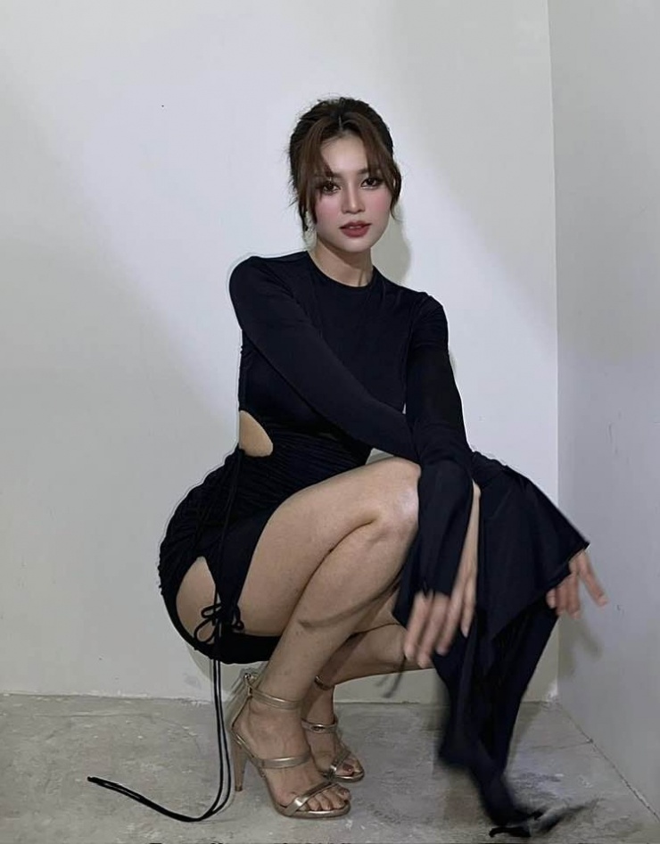 Phạm Quỳnh Anh &#39;đụng hàng&#39; Lan Ngọc, Kỳ Duyên - 4