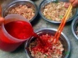 Hé lộ quán bán tiết canh, lòng lợn làm 2 người tử vong ở Hưng Yên