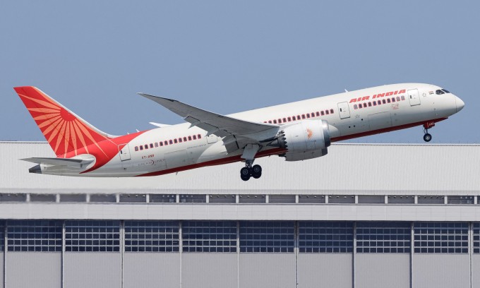 Máy bay Boeing 787 của Air India tại Tokyo, Nhật Bản, hồi tháng 4. Ảnh: Reuters