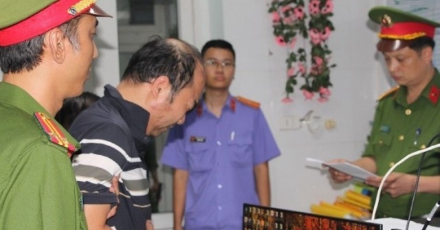 Vụ ô tô lao xuống sông: Nghệ An lý giải việc ‘t...