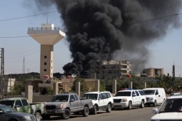 Vì sao Israel bất ngờ ném bom quân đội Syria?