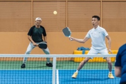 Lee Chong Wei hứng thú chơi pickleball, thừa nhận  " khó "  trở thành siêu sao