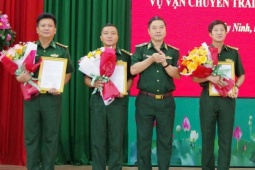 Hai người bỏ chạy, để lại 18 kg vàng tại Tây Ninh