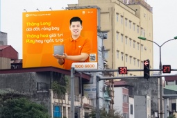 FPT ‘phủ cam’ toàn quốc: 1000 lời chào đậm bản sắc Việt bằng quảng cáo sáng tạo