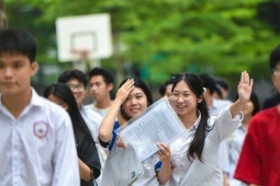 Thí sinh Hà Nội ' ẵm ' thủ khoa cả khối D01 và A01