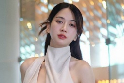 Lê Bống ngại ngùng khi bị Tuấn Tú 'khui' chuyện có người yêu