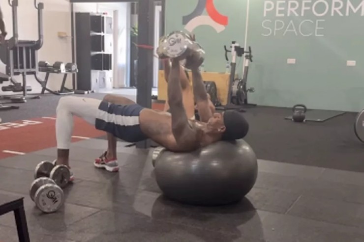 Rashford vẫn chăm chỉ tập luyện một mình