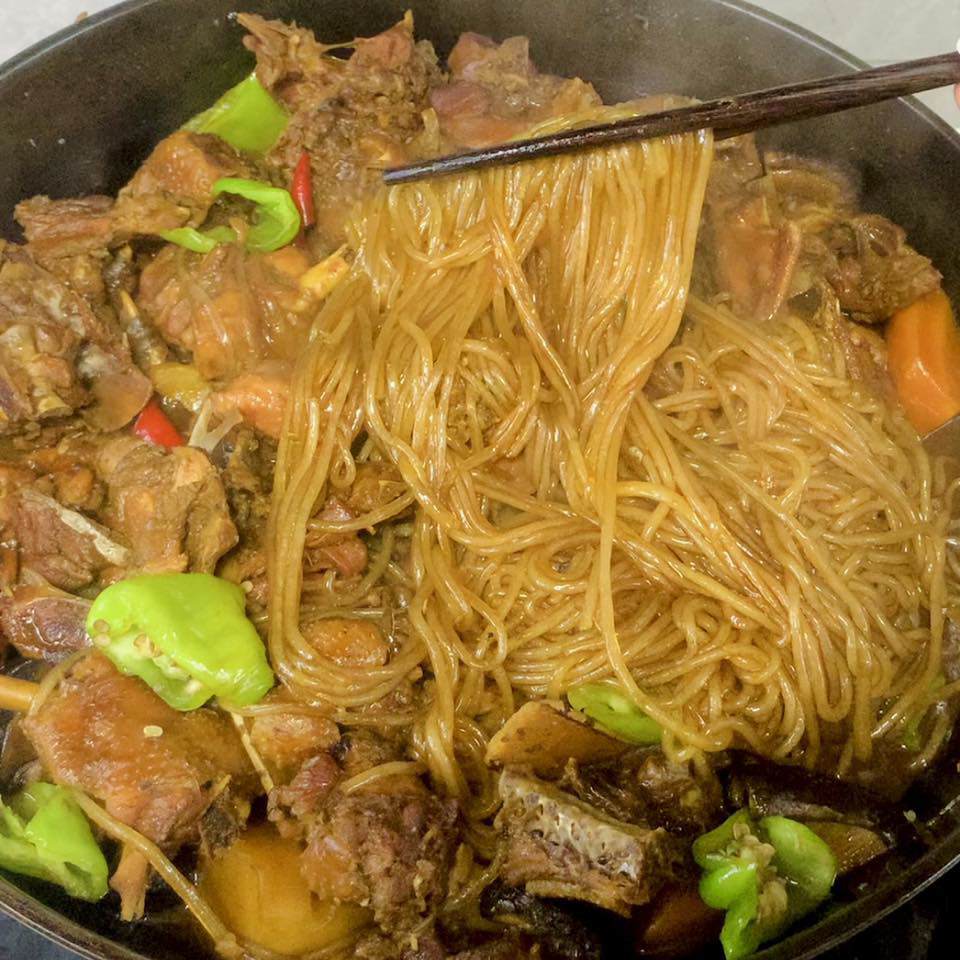 Có gà mà chưa biết làm gì, nấu thử món này ngon tuyệt đỉnh - 1