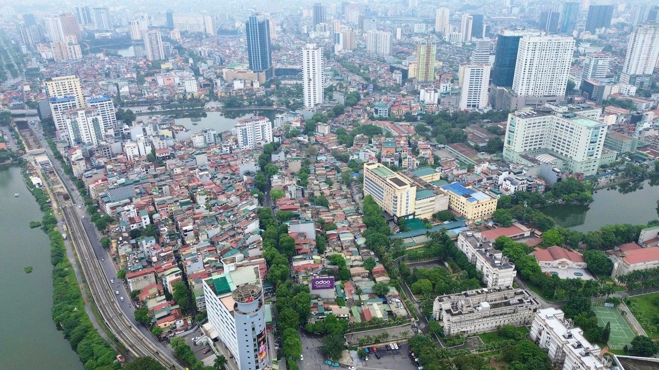 Hiện trạng giao thông vành đai 1 Hà Nội sắp cấm xe máy chạy xăng - 1