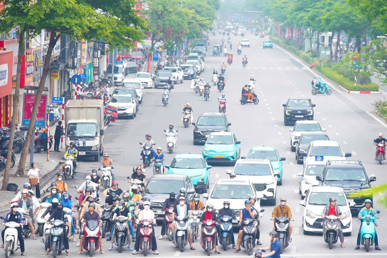 Hiện trạng giao thông vành đai 1 Hà Nội sắp cấm xe máy chạy xăng - 4