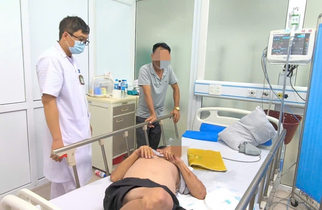 Người đàn ông nguy kịch vì bị chó cắn.&nbsp;