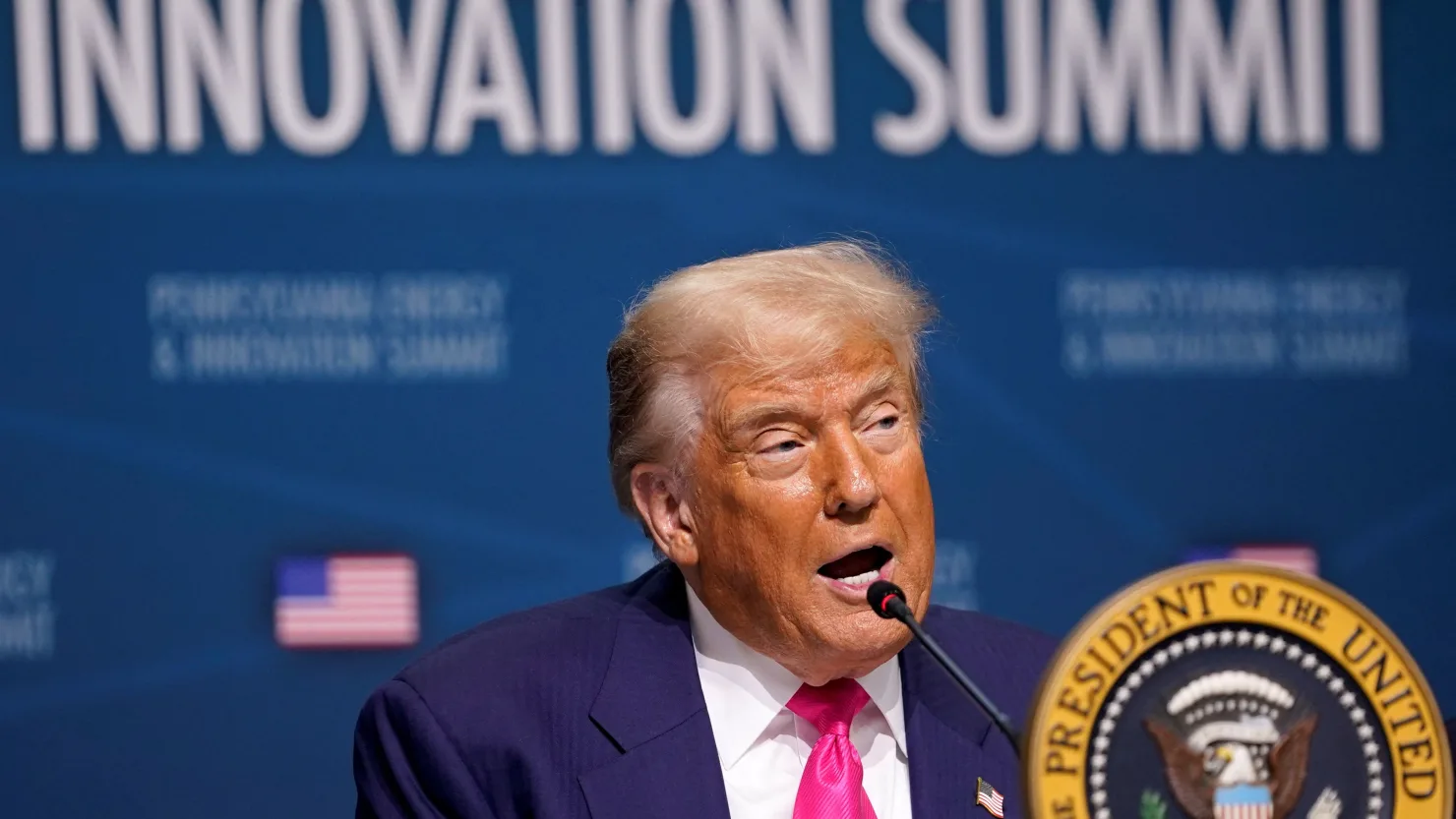 Ông Trump đe dọa áp thuế hơn 10% với loạt quốc gia nhỏ: “Sẽ gửi thư sớm thôi!” - 1