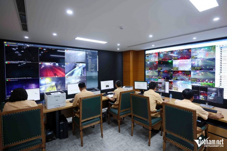 Bên trong trung tâm chỉ huy CSGT: Camera AI tự &#39;bắt lỗi&#39;, gửi thông báo sau 2 tiếng - 9