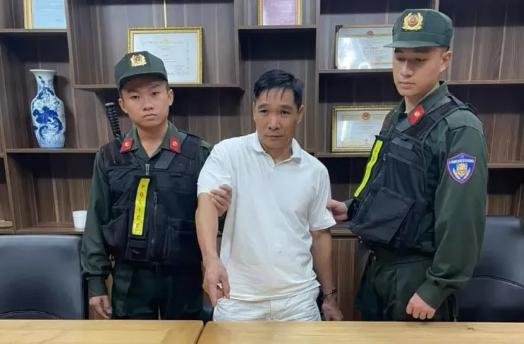 Bị can Phạm Đức Bình, tức Bình "kiểm" tại thời điểm bị bắt giữ. Ảnh CA