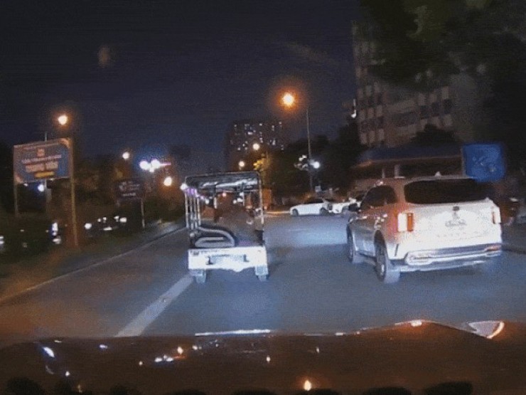 Hành vi bất thường của tài xế ô tô trước khi gây ra vụ đâm liên hoàn ở Hà Nội
